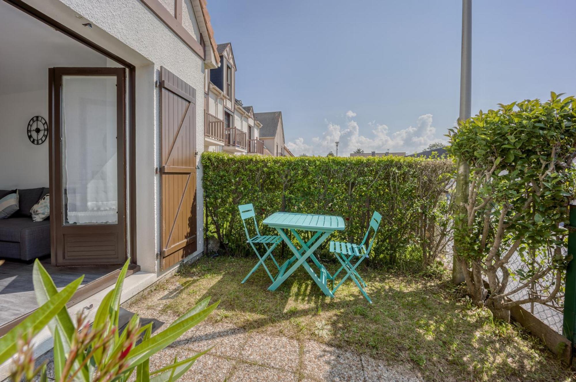 Le Petit Normand - Studio Avec Jardin A 500 M De La Plage Курсель-сюр-Мер Екстер'єр фото