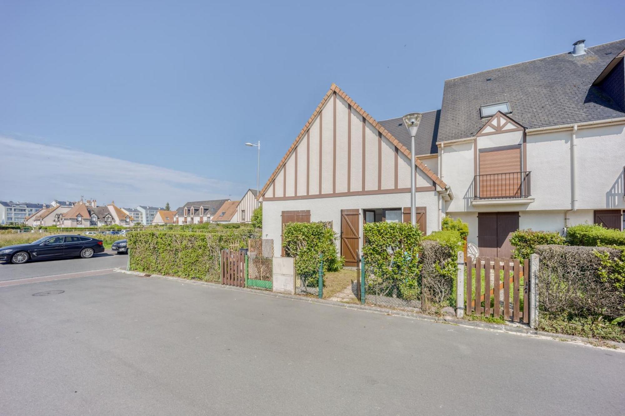 Le Petit Normand - Studio Avec Jardin A 500 M De La Plage Курсель-сюр-Мер Екстер'єр фото