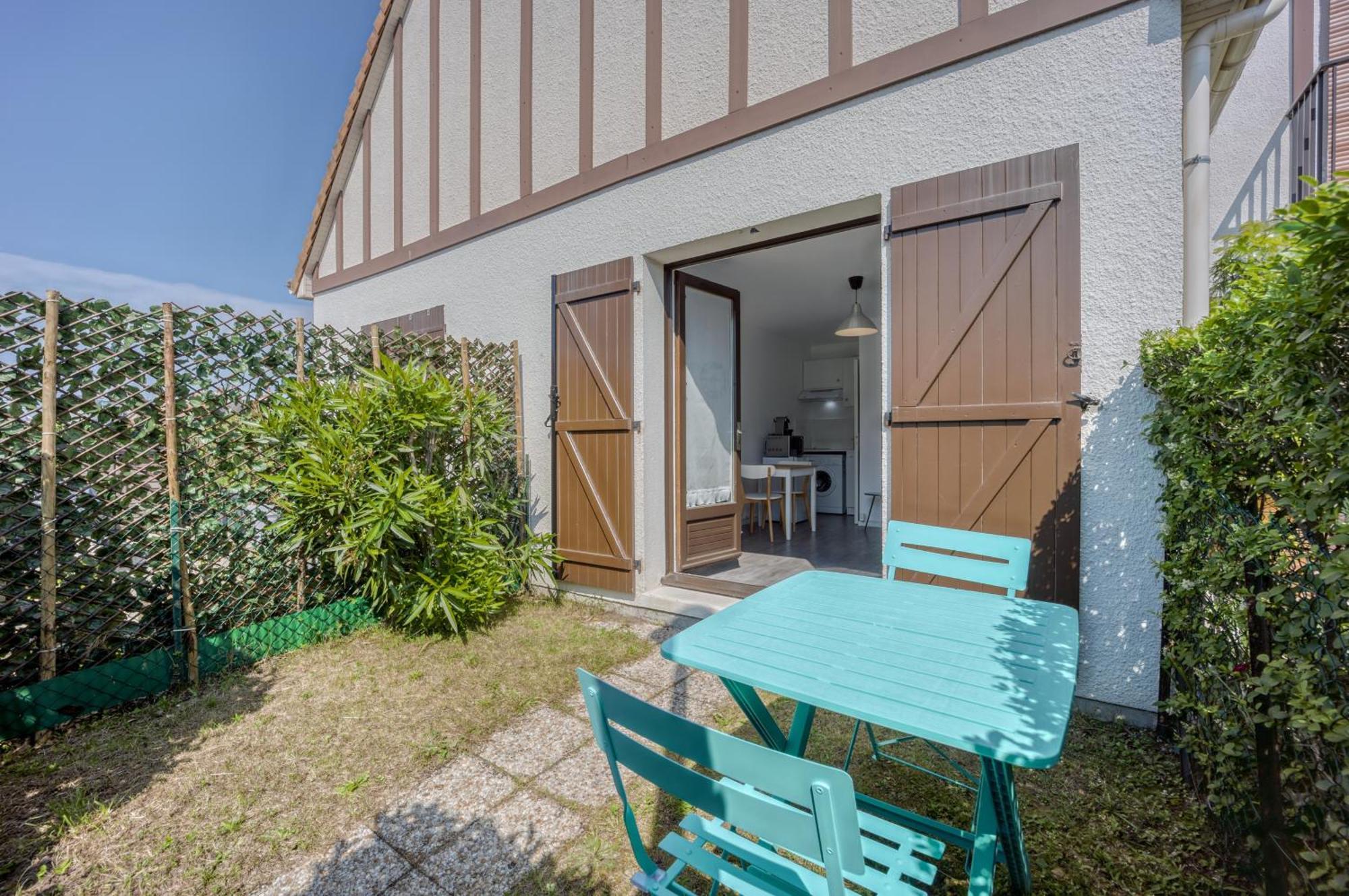 Le Petit Normand - Studio Avec Jardin A 500 M De La Plage Курсель-сюр-Мер Екстер'єр фото
